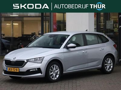 Zilver Gebruikt 2021 Skoda Scala Ambition Hatchback | € 17.950 (Eerlijke prijs)