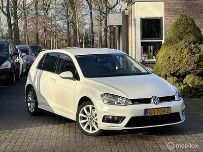 Wit (parellak) Occasion 2015 VW Golf VII Edition Hatchback | € 6.999 (Goede deal)