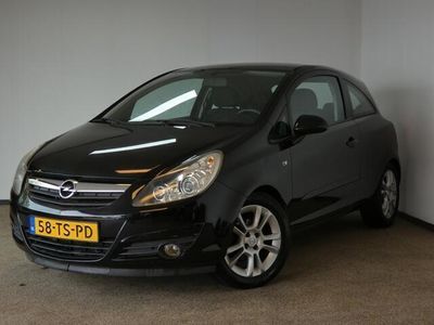 tweedehands Opel Corsa 1.4-16V Sport Nwe APK airco