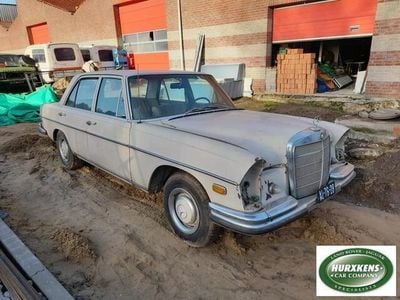 Beige Gebruikt 1968 Mercedes 250 SE Sedan | € 6.999