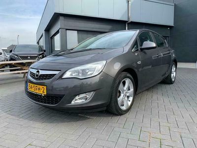 tweedehands Opel Astra 1.4 T Edition 140PK Clima