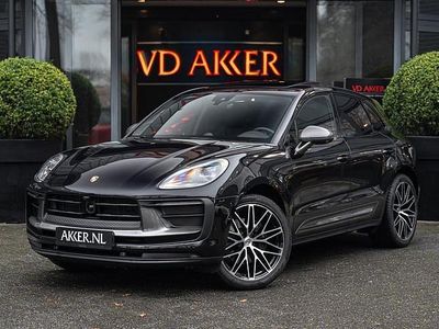 Zwart (metallic) Occasion 2024 Porsche Macan SUV | € 108.500