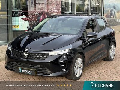 Zwart Occasion 2023 Renault Clio V Evolution Hatchback | € 21.200 (Eerlijke prijs)