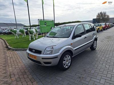 Gebruikt 2004 Ford Fusion Ghia | € 1.999 (Iets duurder)