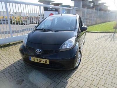 tweedehands Toyota Aygo 1.0-12V