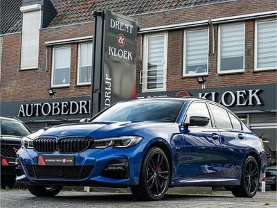 Blauw Gebruikt 2022 BMW 330e M Sport Sedan | € 42.950 (Eerlijke prijs)