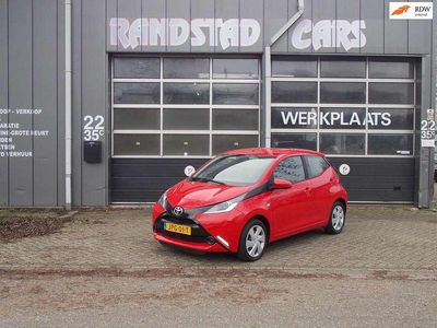 Rood Gebruikt 2018 Toyota Aygo X-cite Hatchback | € 8.499 (Goede deal)