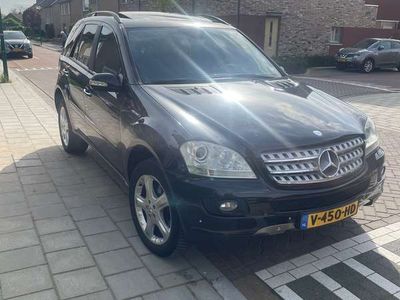 Mercedes ML320