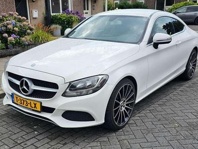 Wit Gebruikt 2017 Mercedes C300 Ambition Coupé | € 22.000