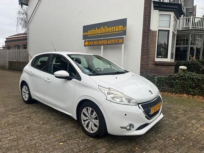 Wit Gebruikt 2013 Peugeot 208 Allure Hatchback | € 4.999 (Super prijs)