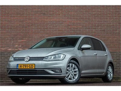 Grijs Occasion 2019 VW Golf VII Comfortline Hatchback | € 16.450 (Goede deal)