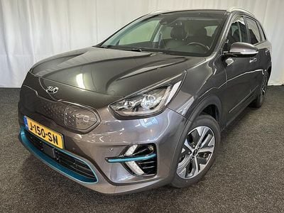 Grijs (metallic) Occasion 2020 Kia e-Niro SUV | € 19.875 (Goede deal)