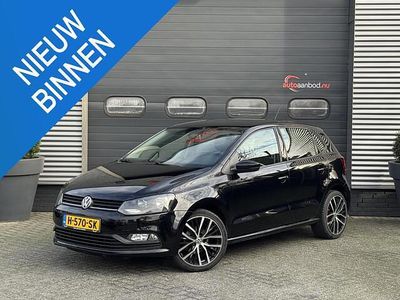 Zwart Gebruikt 2017 VW Polo Hatchback | € 7.990 (Goede deal)