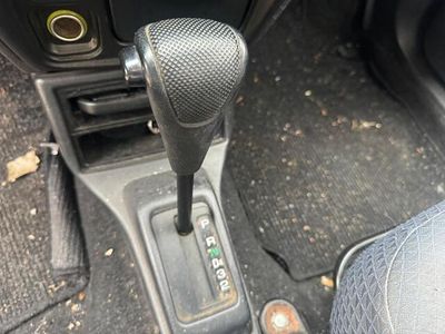 Zwart Occasion 2002 Daihatsu Young Rv MPV | € 1.099