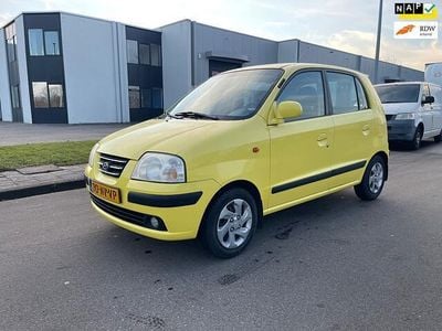 Occasion Hyundai Atos Active 59 PK (43 kW) 2004 Geel Hatchback