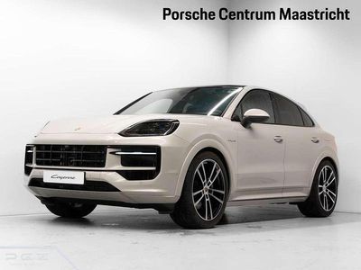 Bruin Nieuw 2025 Porsche Cayenne SUV | € 165.116 (Duur)