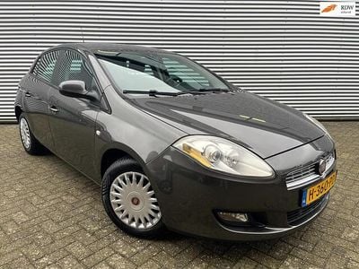 Grijs Gebruikt 2010 Fiat Bravo Dynamic Hatchback | € 3.450 (Goede deal)