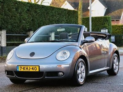Grijs Occasion 2007 VW Beetle Highline Cabriolet | € 3.995