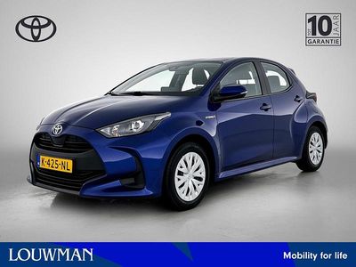 Blauw Gebruikt 2021 Toyota Yaris Hybrid Active Hatchback | € 18.450 (Eerlijke prijs)