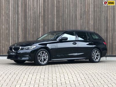 BMW 330e