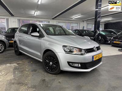 Grijs Gebruikt 2012 VW Polo Comfortline Hatchback | € 8.150 (Eerlijke prijs)