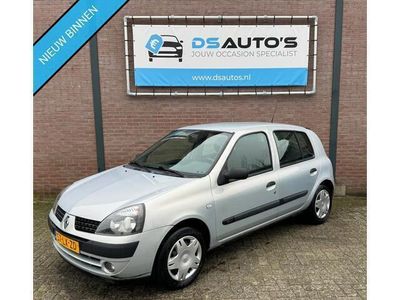 tweedehands Renault Clio II 1.2-16V Authentique