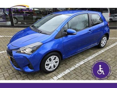 tweedehands Toyota Yaris 1.5 VVT-i Aspiration Wegklapbaar gaspedaal links; sleutel starten links e.d.