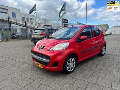 Occasion Peugeot 107 68 PK (50 kW) 2011 Rood Hatchback