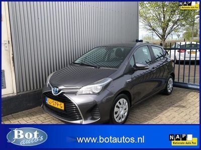 tweedehands Toyota Yaris 1.5 Hybrid Aspiration / NAVIGATIE / CAMERA / AIRCO / CRUISE CONTROL / NEDERLANDSE AUTO