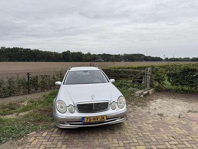 Mercedes E320