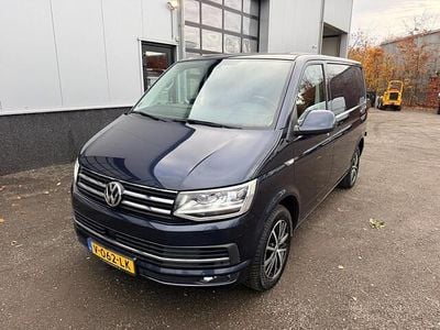 Blauw (metallic) Gebruikt 2018 VW T6 Highline Van | € 16.950 (Goede deal)