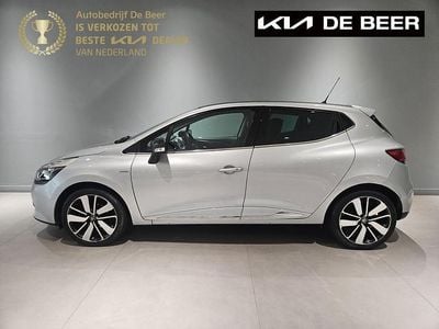Grijs (metallic) Occasion 2016 Renault Clio IV Iconic Hatchback | € 7.495 (Eerlijke prijs)