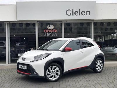 Wit Gebruikt 2022 Toyota Aygo X SUV | € 15.400 (Goede deal)