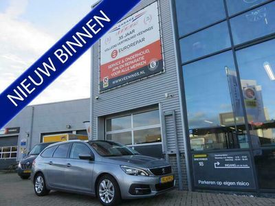 tweedehands Peugeot 308 SW 1.2 PureTech Blue Lease Executive - PANO - 2X PDC - CARPLAY / ANDROID - CLIMA - CRUISE - NAVI - NL AUTO - 1 EIGENAAR - NIEUWE DISTRIBUTIERIEM -