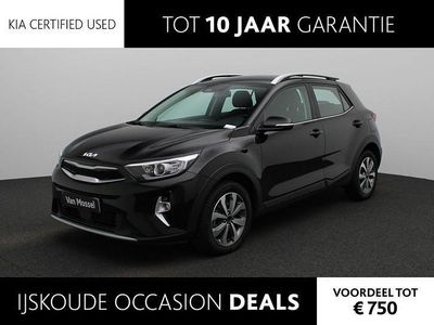 Zwart, metallic lak Occasion 2024 Kia Stonic SUV | € 24.440 (Eerlijke prijs)