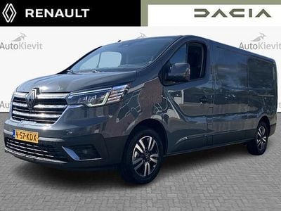 Grijs Occasion 2024 Renault Trafic MPV | € 30.950 (Goede deal)