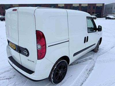 Wit Occasion 2017 Opel Combo Sport Van | € 5.000 (Goede deal)
