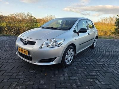 Grijs Gebruikt 2007 Toyota Auris Terra Hatchback | € 3.499 (Iets duurder)