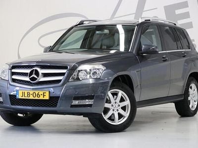 Grijs (metallic) Occasion 2010 Mercedes GLK300 SUV | € 18.750