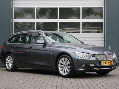 tweedehands BMW 316 3-SERIE Touring i Executive Sport Clima/Cruise/Radio-CD/Bluetooth/Navi/Bi-Xenon/Sportstoelen/PDC/Leder-Stof/17"LM.Velgen