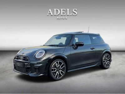Grijs Gebruikt 2024 Mini Cooper S Hatchback | € 37.995 (Eerlijke prijs)