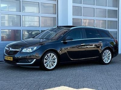 Zwart (metallic) Occasion 2014 Opel Insignia Cosmo Stationwagen | € 11.945 (Eerlijke prijs)