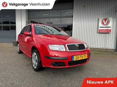 Rood Gebruikt 2007 Skoda Fabia Hatchback | € 2.450 (Eerlijke prijs)