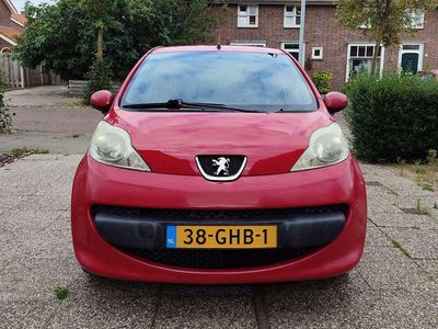 Rood Gebruikt 2008 Peugeot 107 Hatchback | € 2.350 (Eerlijke prijs)