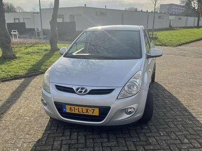 Zilver Occasion 2010 Hyundai i20 Dynamiq Hatchback | € 5.000 (Eerlijke prijs)