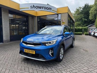 Occasion Kia Stonic 99 PK (72 kW) 2022 Blauw, metallic lak SUV