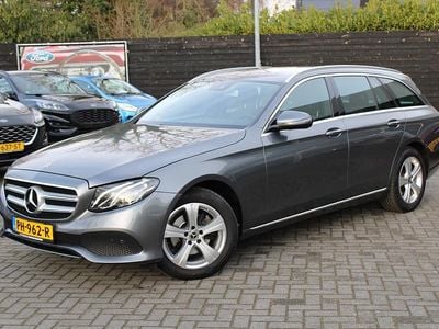 Grijs Occasion 2017 Mercedes E200 Business Stationwagen | € 23.995 (Goede deal)