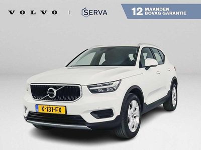 Wit (metallic) Gebruikt 2020 Volvo XC40 Momentum SUV | € 25.995