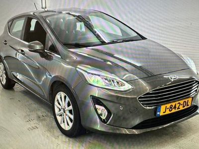 tweedehands Ford Fiesta BWJ 2020 / 1.0i 94PK Titanium NW Model / Clima / Navi / Full Led / Sportstoelen / Carplay / PDC / Cruise /