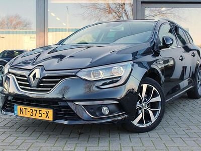 Zwart (metallic) Gebruikt 2017 Renault Mégane GrandTour Bose Edition Stationwagen | € 8.900 (Goede deal)